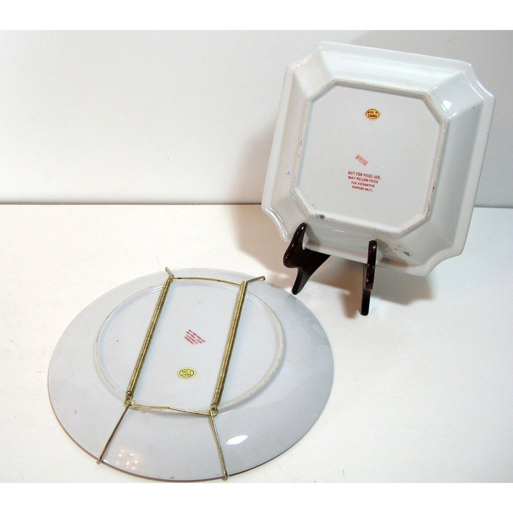 Oriental Floral Plates, Collection of Two, Traditional Decor - Picture 4 of 9